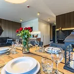 Hotel apartamentowy Diamond Aqua 4*