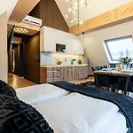 Hotel apartamentowy Diamond Aqua 4*