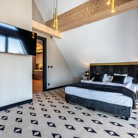 Diamond Aqua Aparthotel