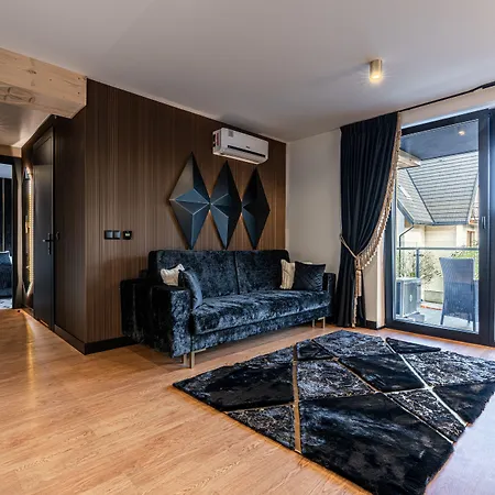 Diamond Aqua Aparthotel 4*