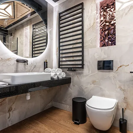 Aparthotel Diamond Aqua 4*