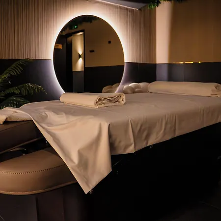 Апарт-отель Diamond Aqua 4*