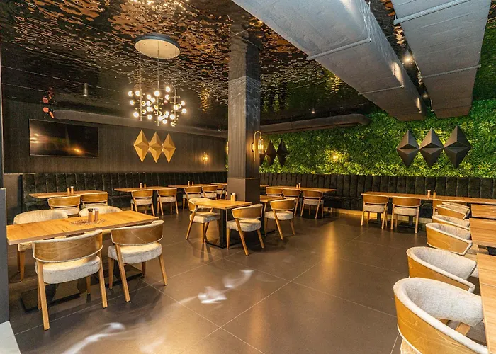 Aparthotel Diamond Aqua 4*